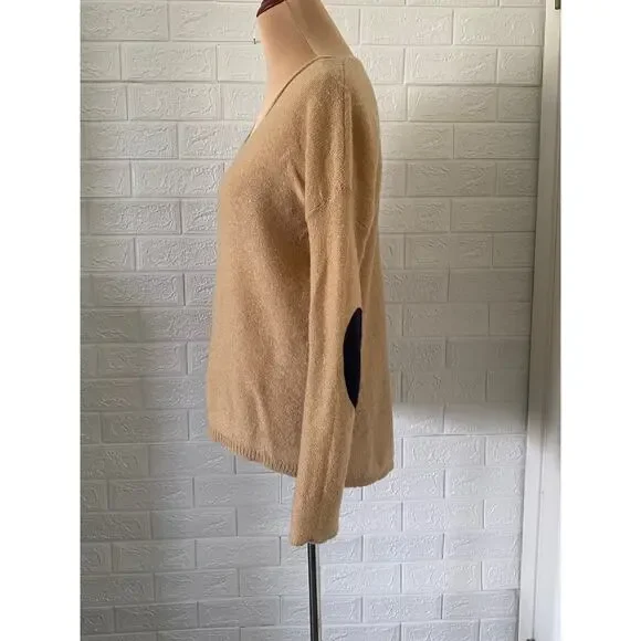 Sweater - Picture 2 of 5